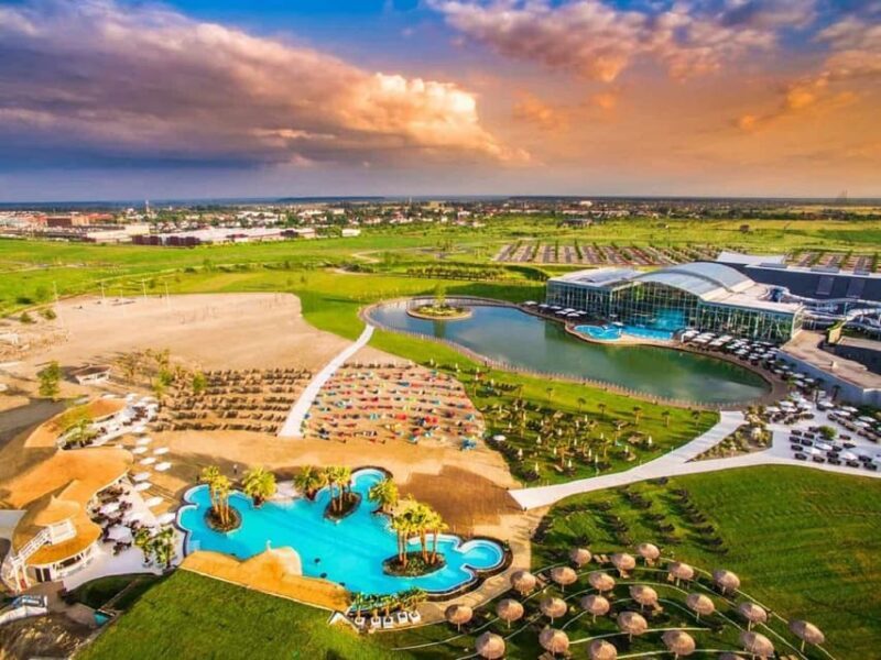 PRIVATE TOUR to Therme Bucuresti  Entrance Ticket included - Key Points