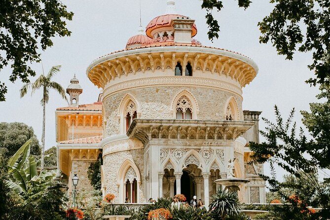 Private Tour to Visit the Monuments in Sintra 5 Hours - An In-Depth Look at the Tour Experience