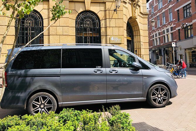 Private Tour to Zaanse Schans + Giethoorn with renting boat - FAQ