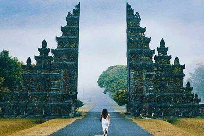 Private Tour: Ulun Danu Temple-Handara Gate-Wana Giri Hill&Tanah Lot Sunset - The Practical Side: What to Expect