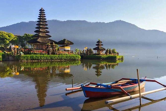 Private Tour: Ulun Danu Temple-Handara Gate-Wana Giri Hill&Tanah Lot Sunset - FAQs