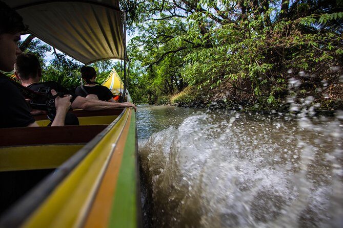 Private Tour : Unseen Railway and Floating Market then Phenomenon Temple - Key Points