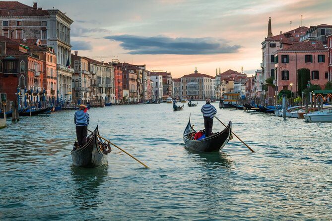 Private Tour: Venice Gondola Ride with Serenade - The Experience in Detail