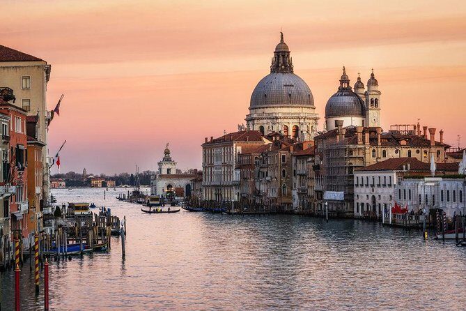 Private Tour: Venice Grand Canal Evening Boat Tour - Whats on the Downside?