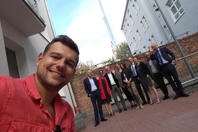 Private Tour: Warsaw Ghetto with a local Historian - The Tour Breakdown: What to Expect at Each Stop