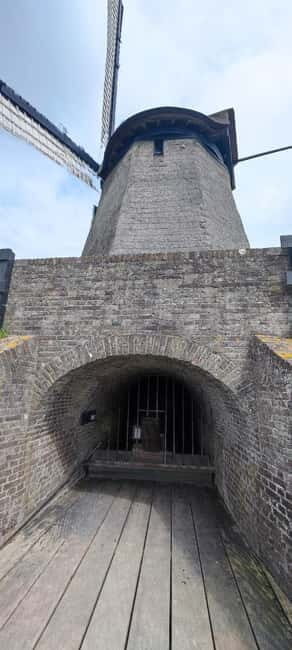 PRIVATE TOUR: Windmills, Cheese Farm, & Canal Cruise Tour - Evaluating the Value