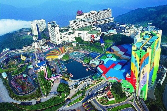 Private Tour with Local Host : Genting Highlands Day Tour enroute Batu Caves - Key Points