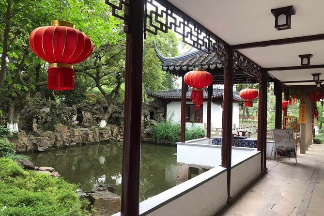 Private Tour with Zhujiajiao Ancient Town and Must-see attractions in Shanghai - Practical Details and Experience Highlights