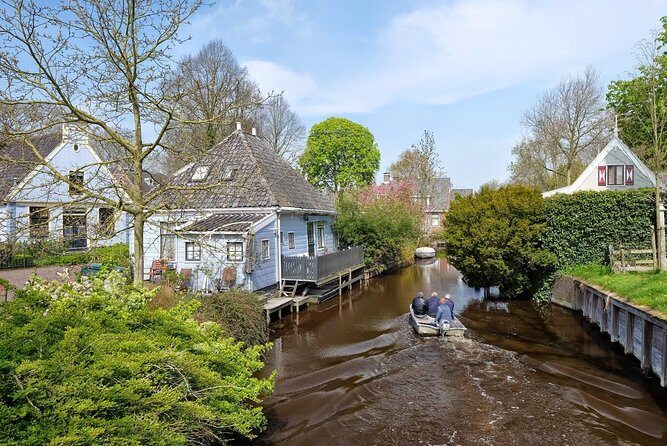 Private Tour Zaanse Schans Windmills and Volendam in Jaguar - Who Will Enjoy This Tour Most?