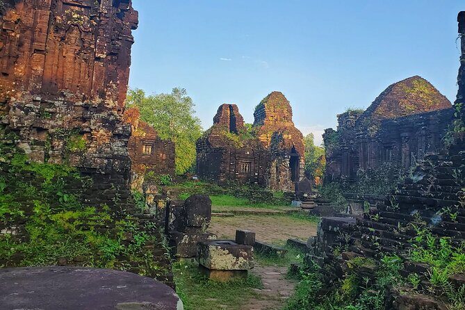 Private Tours My Son Sanctuary and Hoi An Walking Street Food Tours - Walking the Streets and Nighttime Lantern Boat Ride