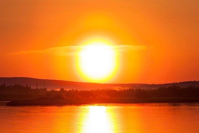 Private Traditional Lakeside Sauna with Midnight Sun - What Sets This Tour Apart?