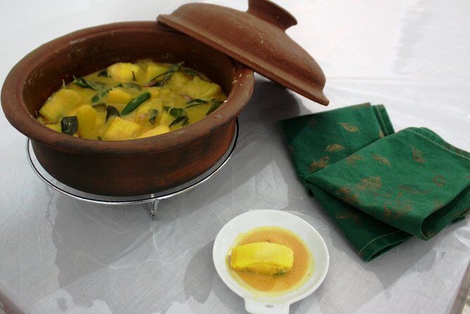Private Traditional Sri Lankan Cooking Class in Kandy with Hotel Transfers - An Inside Look at the Experience