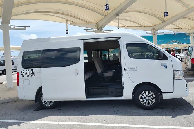 Private transfer airport Cancun hotels Cancun 1 to 8 people - Seamless Airport to Hotel Transit