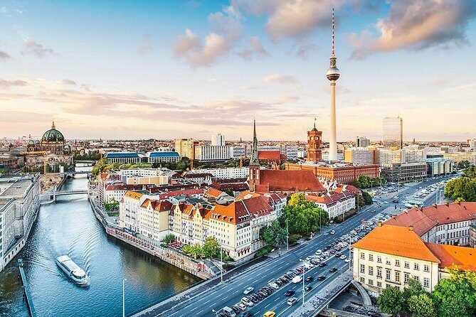Private Transfer: Berlin to Brandenburg Airport BER in Luxury Van - FAQ