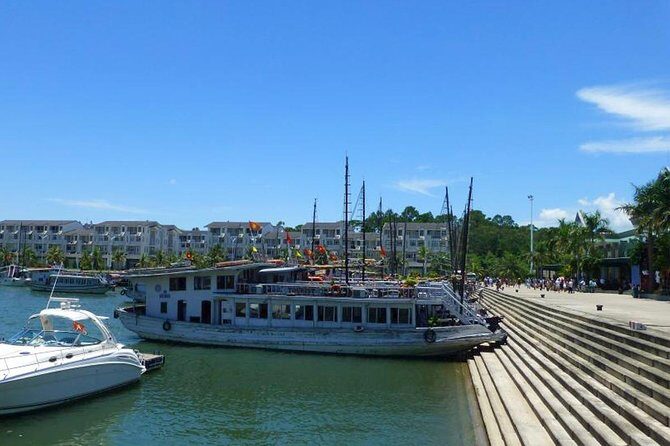Private transfer between Hanoi and Halong - Key Points