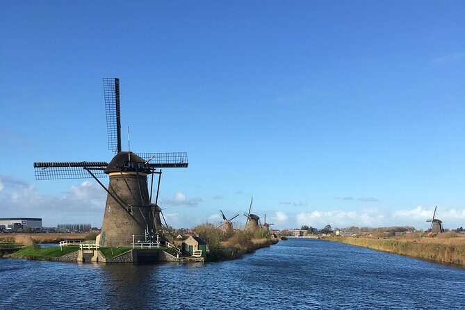 Private transfer between Rotterdam - Amsterdam (incl. Schiphol airport) - Key Points