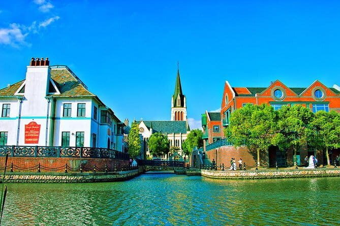 Private Transfer between Shanghai Thames Town and City Hotels - Key Points