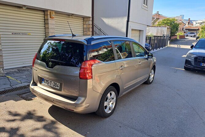 Private Transfer between Trebinje and Dubrovnik - The Driver Experience: Knowledge and Service