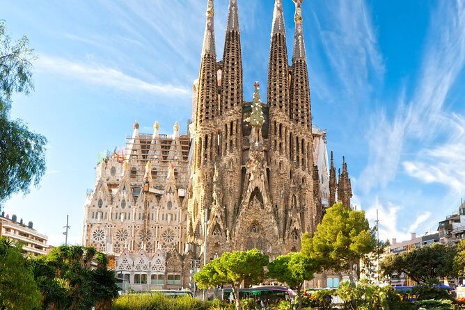Private Transfer: Cruise Port to Barcelona by Luxury Van - An In-Depth Look at the Experience
