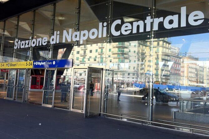 Private Transfer from Amalfi to Naples - Vehicle Comfort and Features