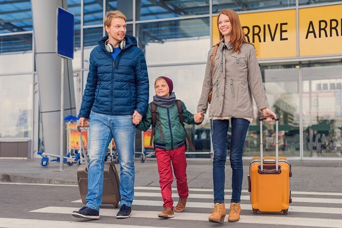 Private Transfer from Amsterdam Airport Schiphol to The Hague - Who is This Transfer Best For?