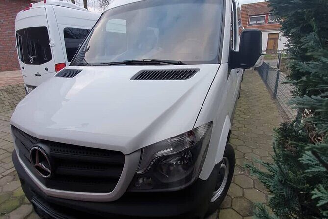 Private Transfer from Athens Airport to Athens or vice versa - Who Should Book This?