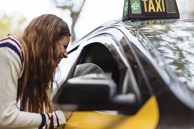 Private Transfer from Barcelona Airport to Barcelona City - Key Points