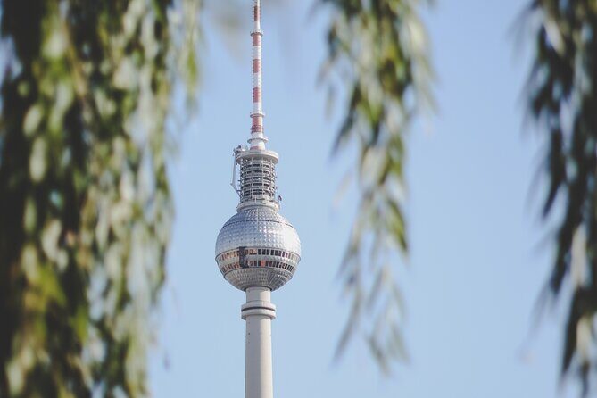 Private Transfer from Dresden to Berlin with 2h of Sightseeing, English Speaking - Key Points