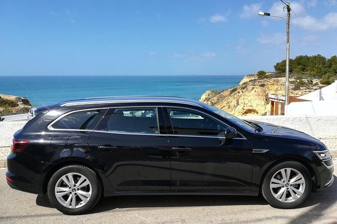 Private Transfer from Faro Airport to Albufeira (1-4 pax) - Driver Interactions