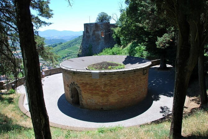 PRIVATE TRANSFER from Florence to Rome with stops in Orvieto & Civita Bagnoregio - Pricing and Value