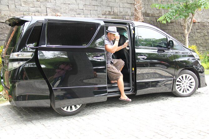 Private Transfer from Fukuoka city to Fukuoka Cruise Port Hakata - Key Points