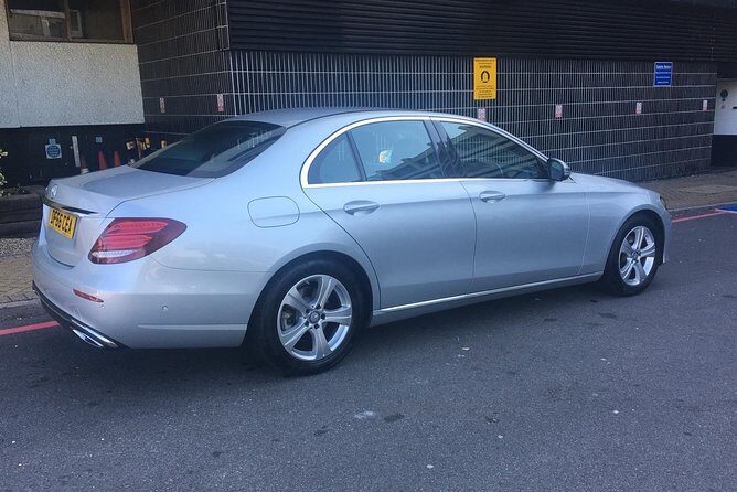 Private Transfer From Heathrow Airport to Central London (E Class Mercedes) - Key Points