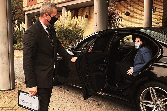 Private Transfer from Heathrow to Gatwick Airport - An In-Depth Look at the Heathrow to Gatwick Private Transfer