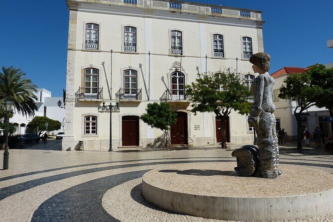 Private transfer from Lisbon to Lagos with 2 hours sightseeing - Price and Value