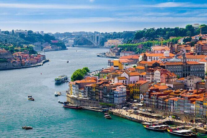 Private Transfer from Lisbon to Porto with Sightseeing Tour - A Road Through Portugal: What You Can Expect
