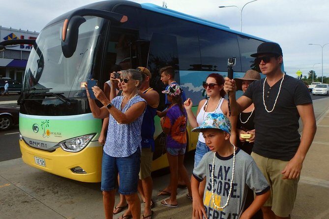 Private Transfer from Nadi Airport to Tambua Sand/Hideaway/Naviti/Warwick Resort - Key Points