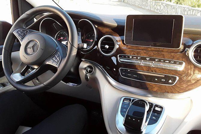 Private transfer from Naples to Positano - The Experience in Detail