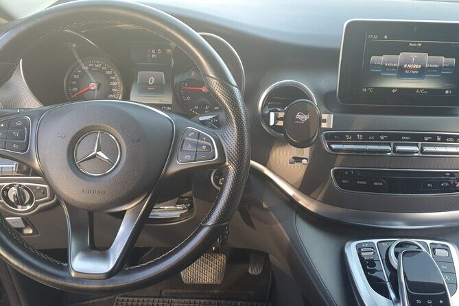 Private transfer from Naples to Positano or vice versa - Introduction