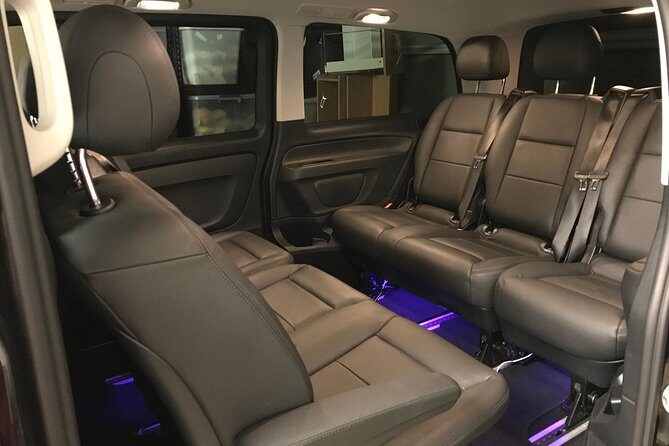 Private Transfer from Noosa to Sunshine Coast Airport up to 2 pax - FAQ Section