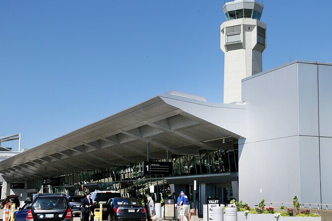 Private Transfer from or to Cleveland Airport (CLE) - What to Expect from the Cleveland Airport Private Transfer