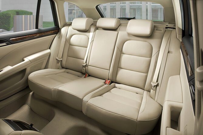 Private Transfer from Prague Airport to Prague City Hotels 1 - 3 pax - An In-Depth Look at the Prague Airport Transfer