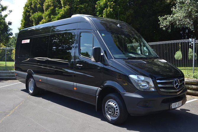 Private transfer from Prague to Vienna with Stopover in Cesky Krumlov - Key Points