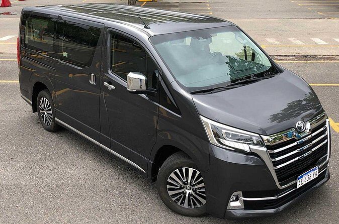 Private Transfer from Puerto Aventuras to Cancun Airport CUN by Minivan -Minibus - Who will love this transfer?