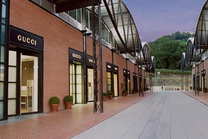 Private Transfer from Rome to Florence with 3 hours stop in The Mall Lux Outlet - FAQs