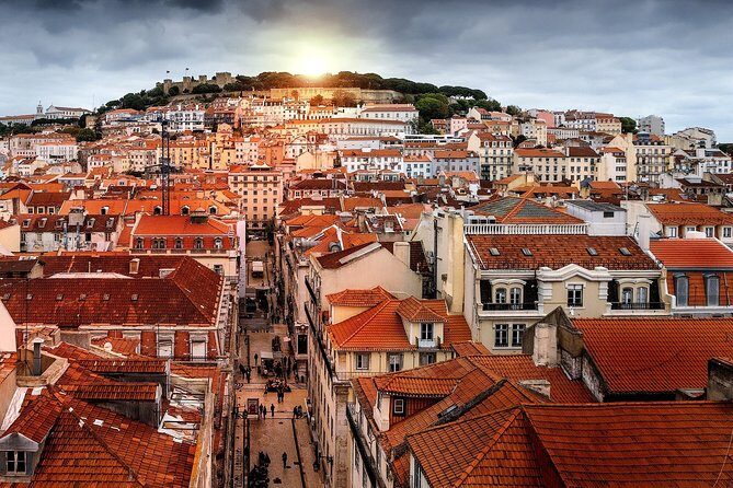 Private Transfer from Santiago de Compostela to Lisbon + 2h Sightseeing - Who Should Book This?