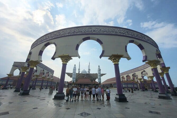 Private Transfer from Semarang Barat to Semarang Airport (SRG) - Who Is This Transfer Best For?