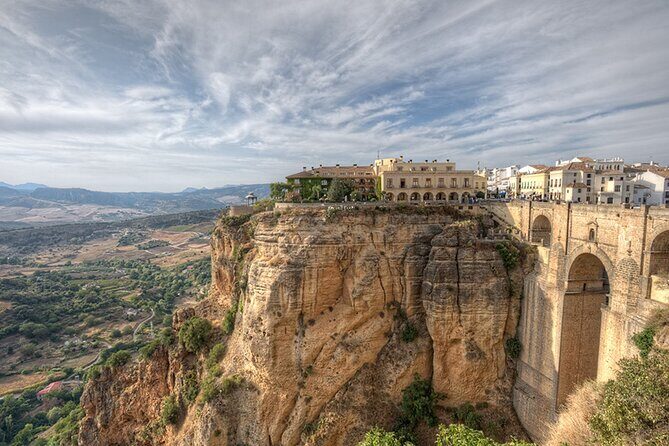 Private Transfer from Sevilla to Granada stopping in Ronda - An In-Depth Look at the Experience