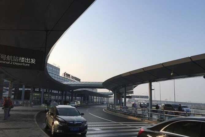 Private Transfer from Shanghai Hongqiao Railway Station to Pudong Airport - Why Choose This Transfer?