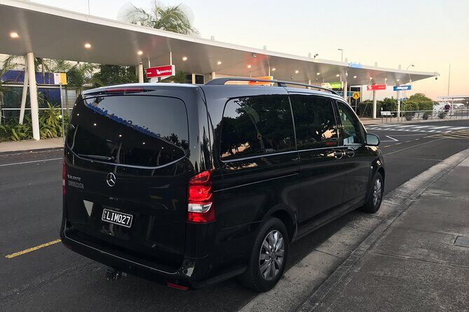 Private Transfer from Sunshine Coast Airport to Noosa up to 5 pax - The Sum Up