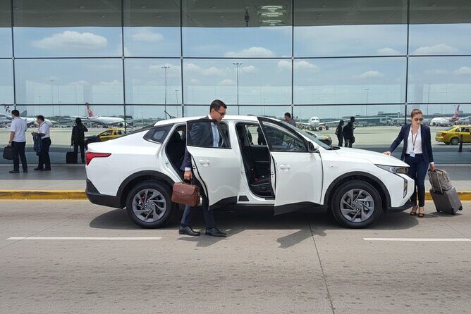 Private transfer from the CD de merida to the airport of merida - Key Points